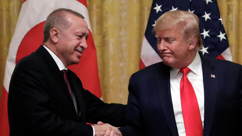 Эрдоган провел телефонный разговор с Трампом