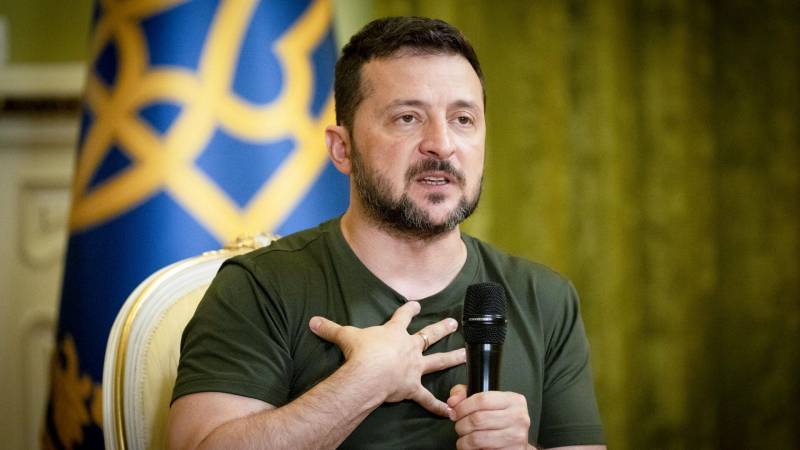 "Ждут в холодильниках": решение Зеленского по телам вызвало шок на Западе
