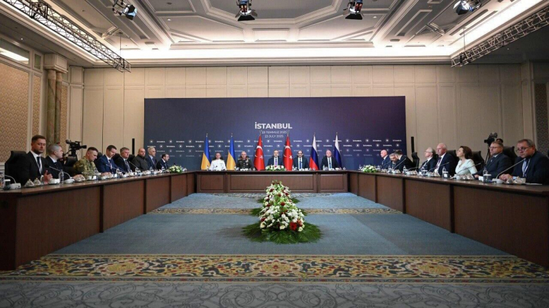 "На пределе": депутат Рады объяснил странное поведение Киева на переговорах