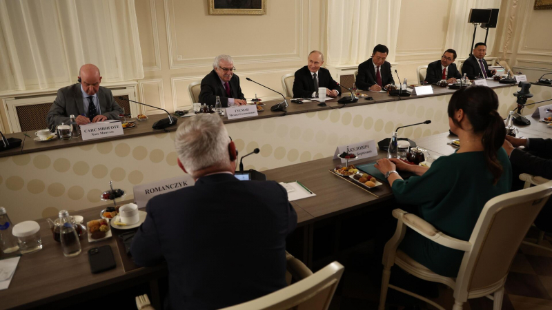 Украинское руководство само начало войну, заявил Путин