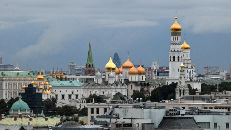 Москва на следующей неделе погрузится в глубокую осень, заявил синоптик