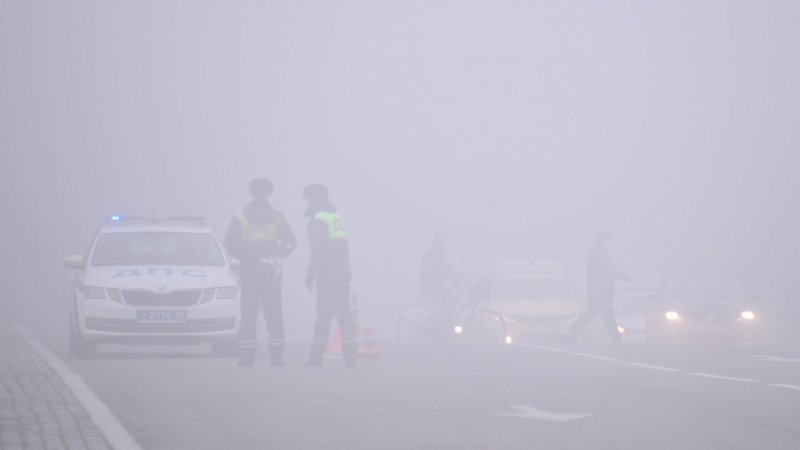 Москвичей предупредили о густом тумане до утра