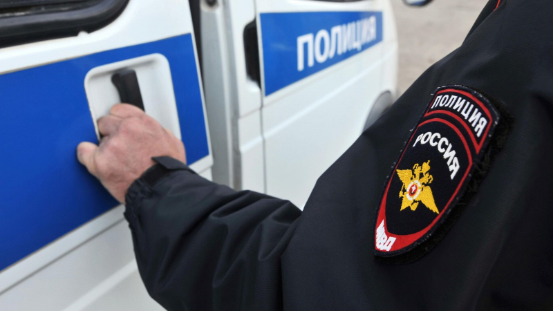 Более 60 процентов россиян доверяют полицейским, показал опрос ВЦИОМ