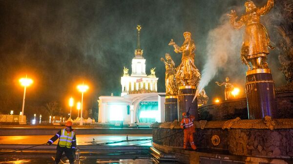 Около 930 тысяч человек приняли участие в общегородском субботнике в Москве