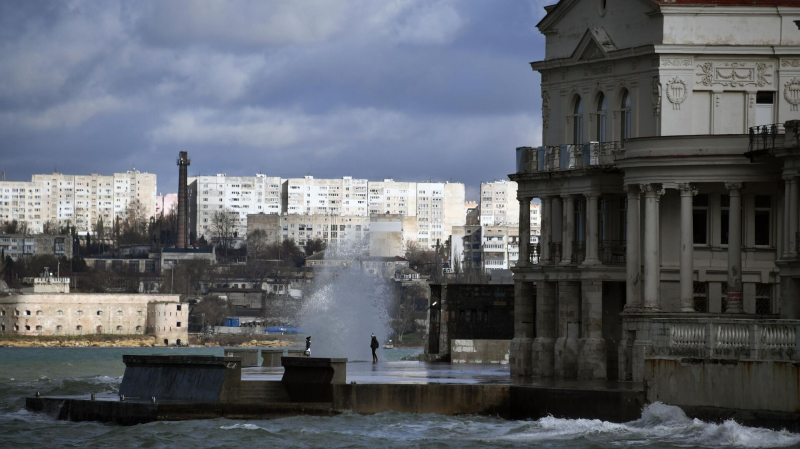 Проезд по Крымскому мосту возобновили