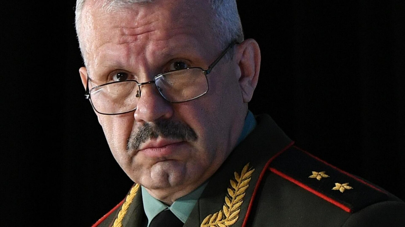 Путин присвоил звание генерал-полковника замначальника Генштаба Трушину