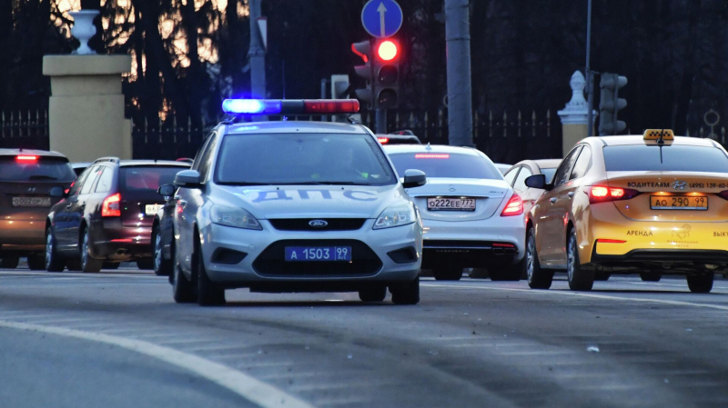 В Госдуме предложили ужесточить наказание за повторное вождение без номеров